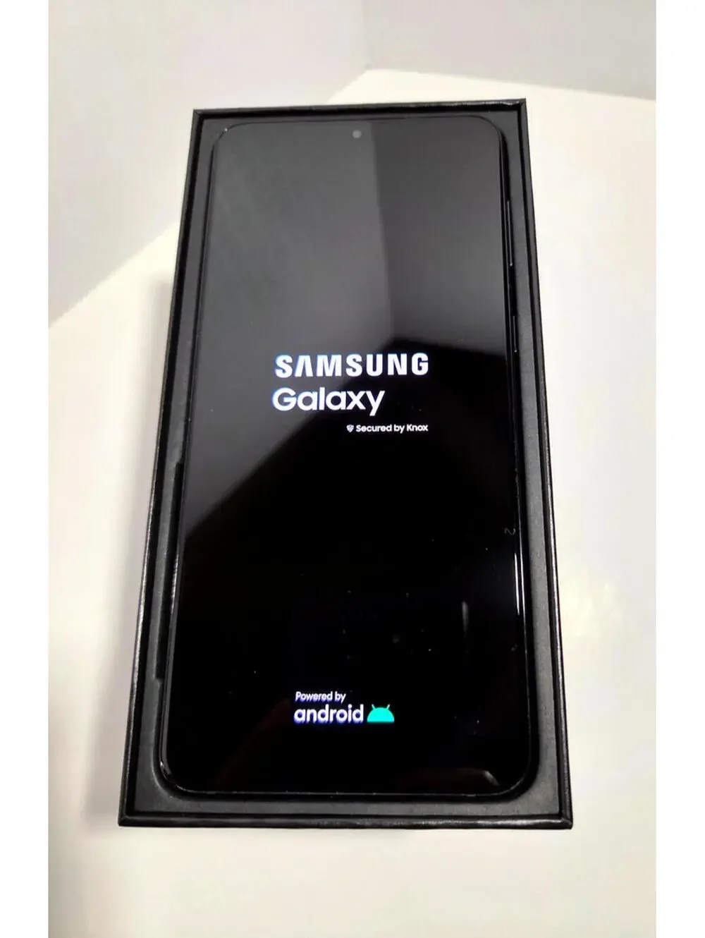 Samsung Galaxy S21 Plus 5G Bundle 128GB **CLEAN LCD SCREEN - EXTRAS INCLUDED!!!